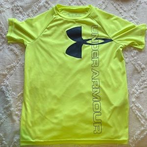 Under Armour Neon Yellow Boys Medium Loose T-shirt